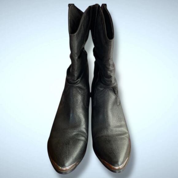 Size 9M DINGO Women's Leather Western Slouch Boots Silver Tone Toe Caps - Picture 1 of 15